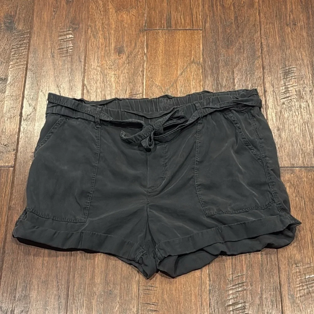 CM🩷 Medium AERIE Comfy Women's Black Shorts